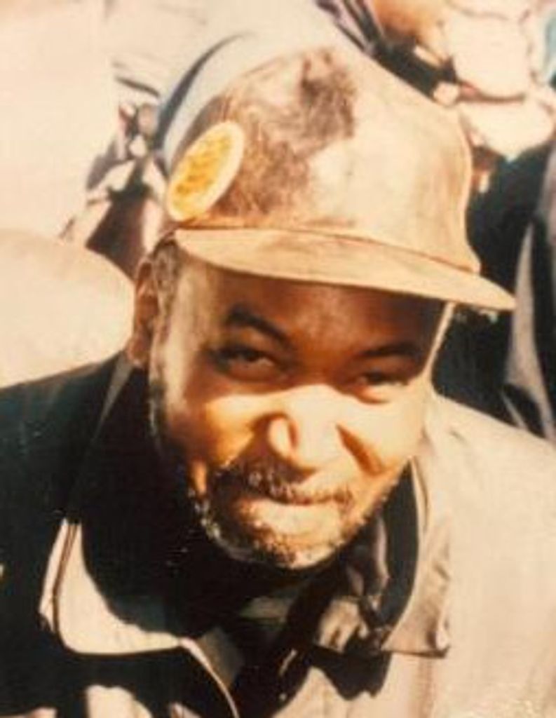 Robert E. Huff Sr. Profile Photo