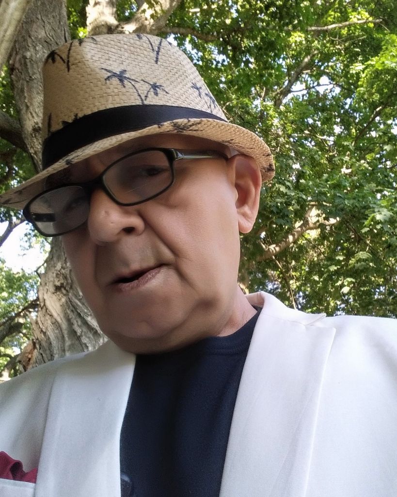 Daniel John Richards Profile Photo