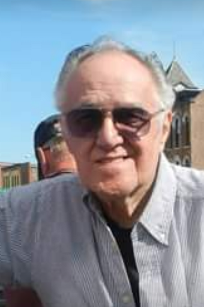 Tom Lee Profile Photo