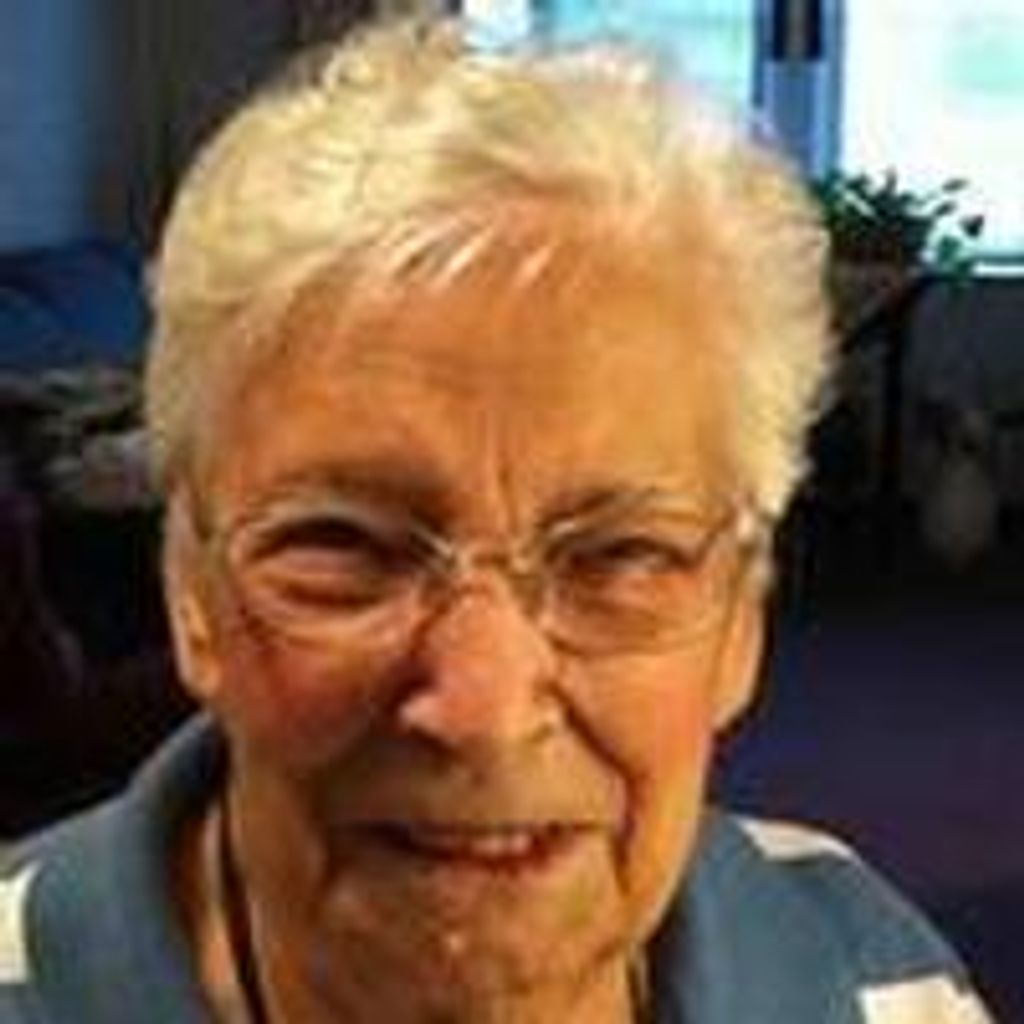 Dorothy D Halladay