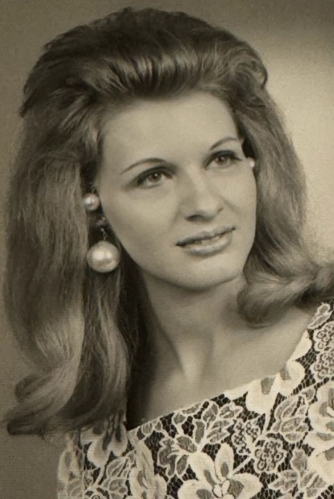 Carolyn Lynn (Kruzan)  Yansky
