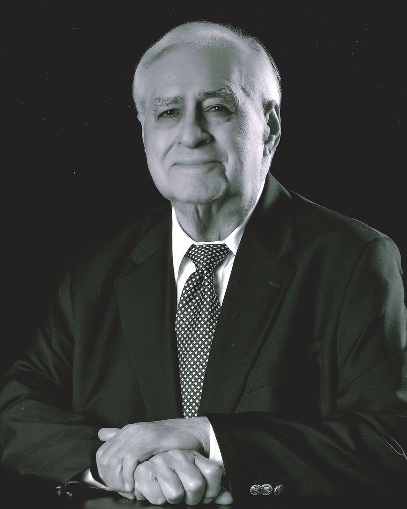 Max R. Sanchez