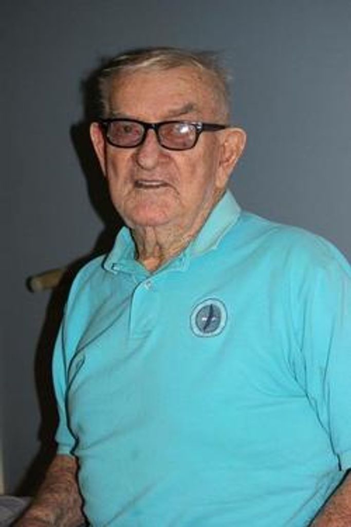 William Dallas Bradshaw Profile Photo