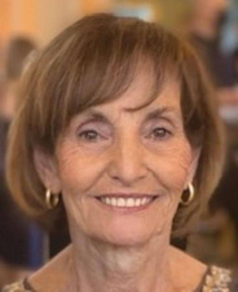 Rose A Gasteyer Profile Photo