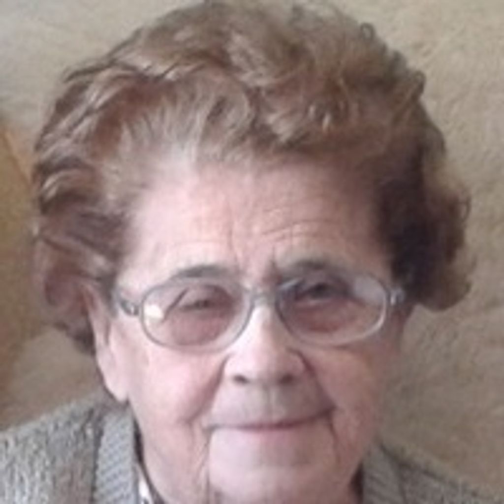 Elaine M. Kwedder, (Storms)  Rn