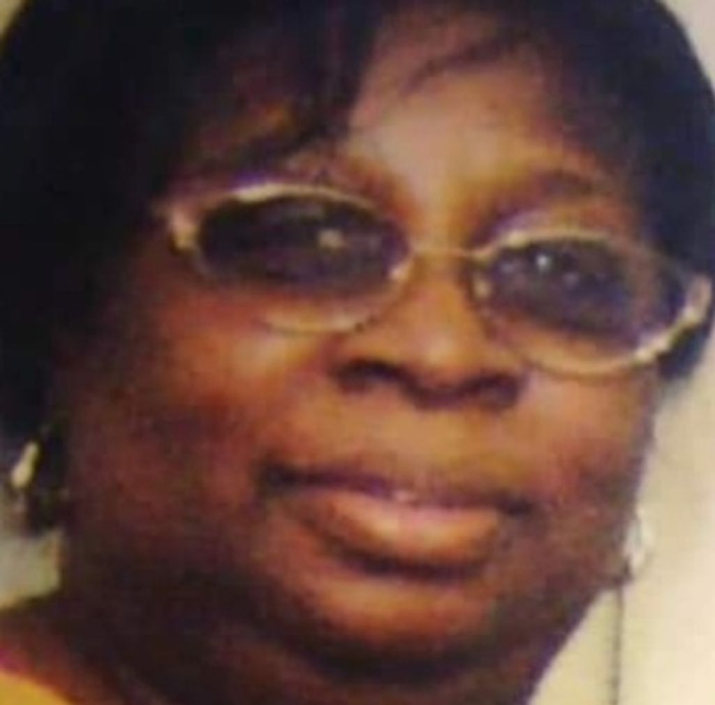 Shirley Ruth Knight Profile Photo