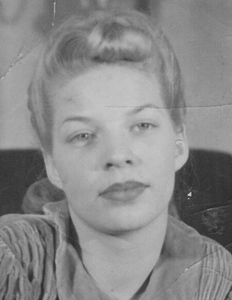 Helen Mae (Lyons)  Robinson Profile Photo