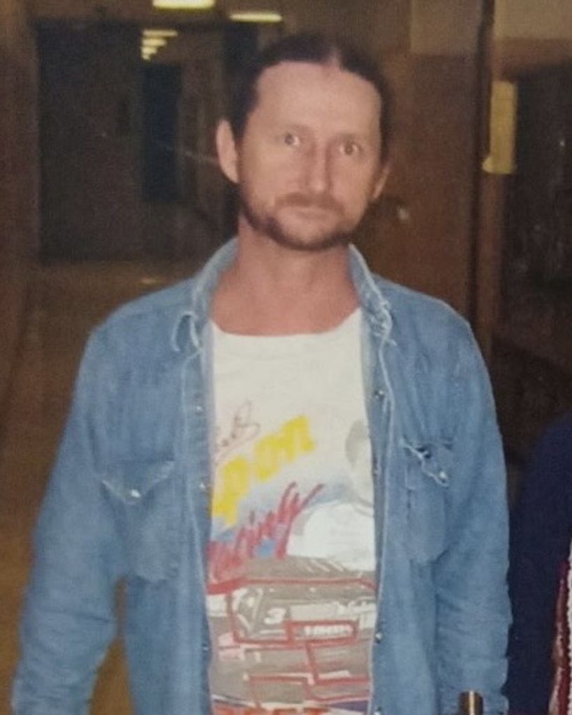 Adam Wade Hollis Profile Photo