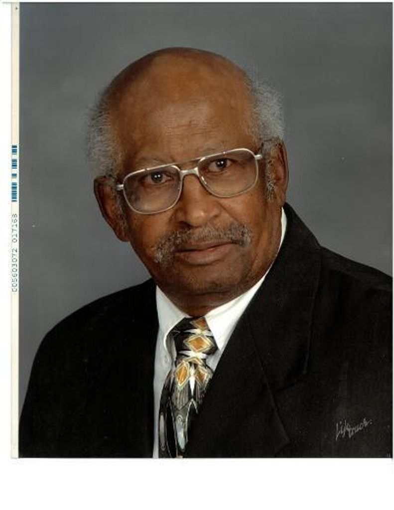 Silas Gist, Jr Profile Photo