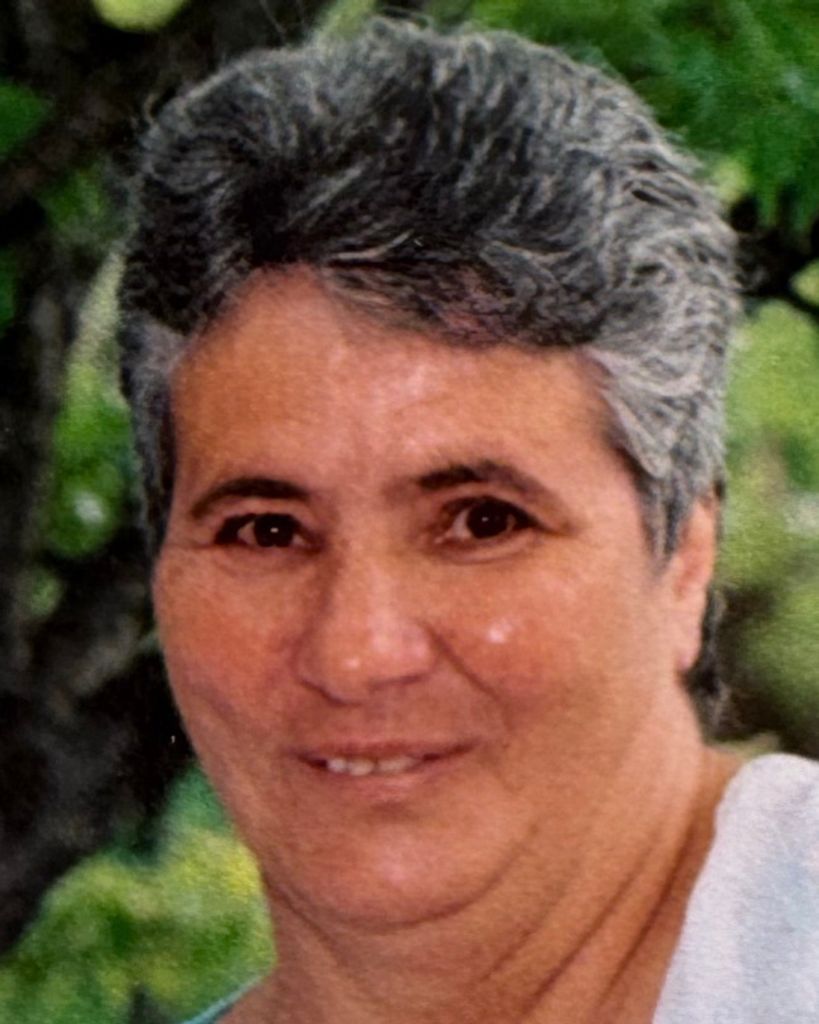 Robin Reba (Harris) Aciz Profile Photo