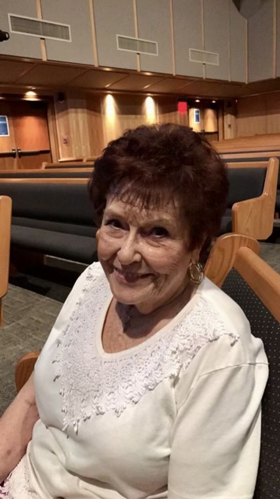 Louise Joyce Davis Profile Photo