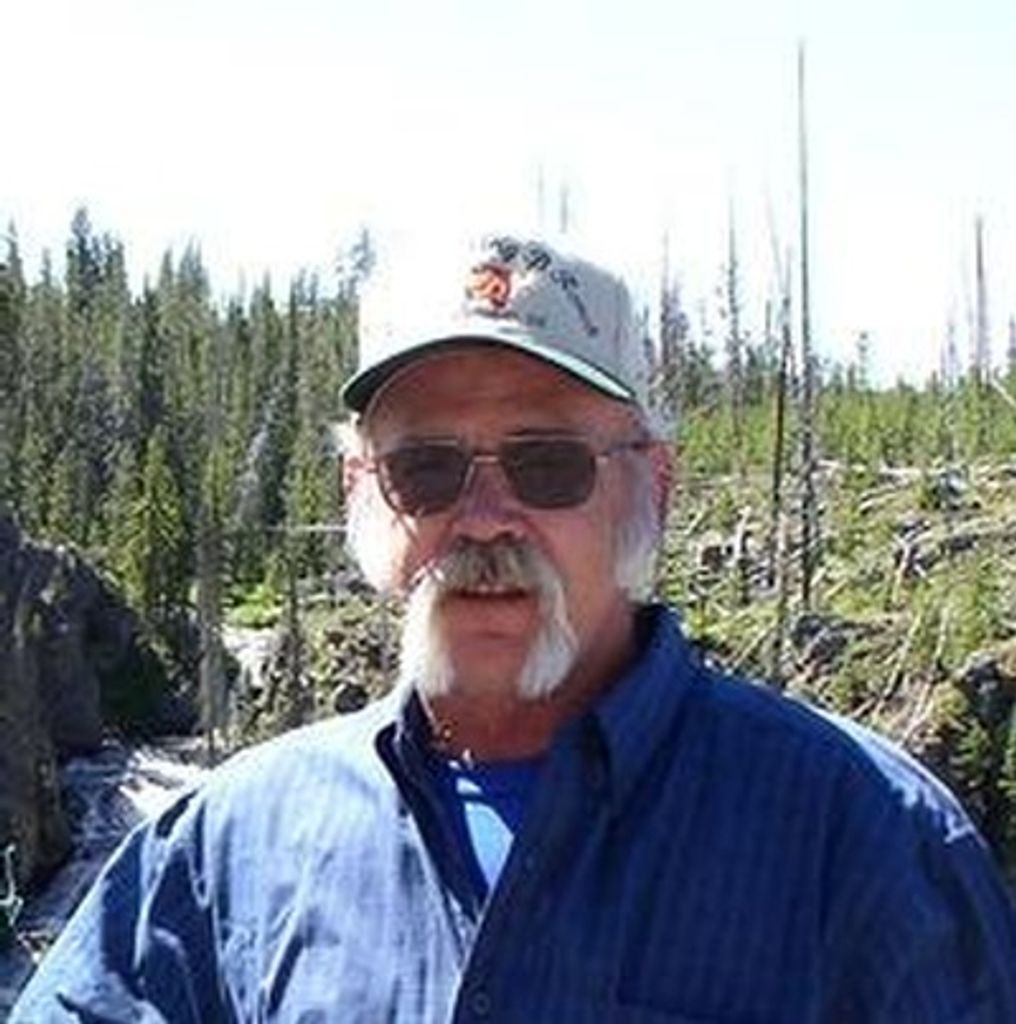 Tom Burns Profile Photo