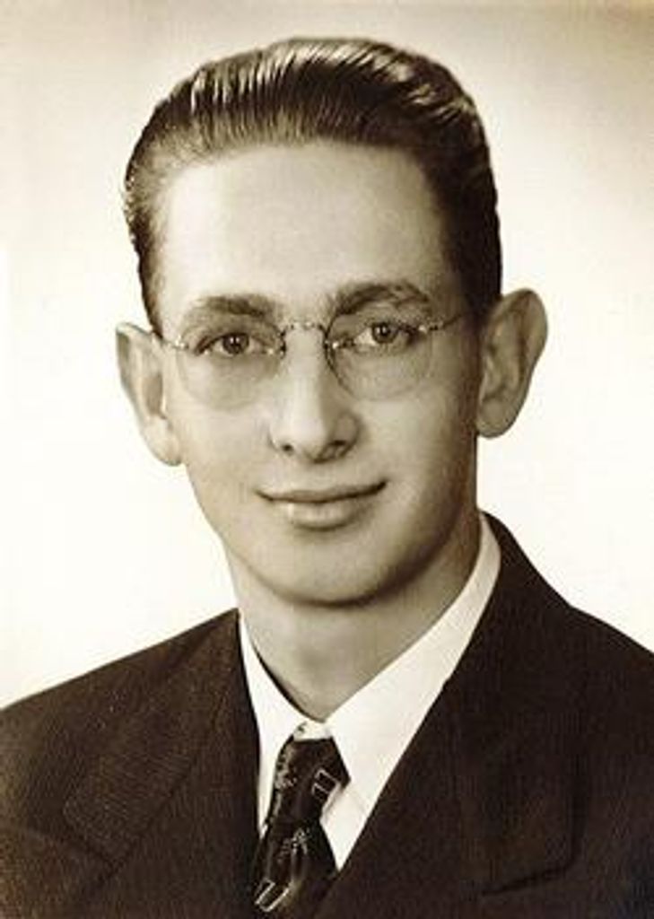 Robert "Bob" Bromander