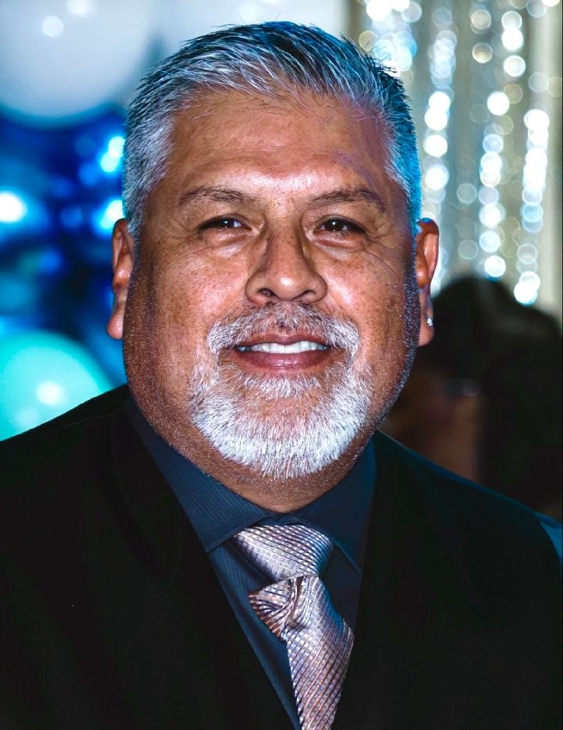 Esmeregildo Javier Ramòn Profile Photo