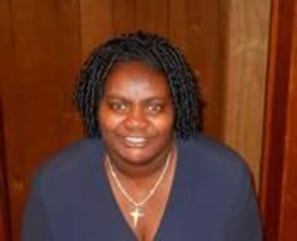Roslyn Chelle Jones