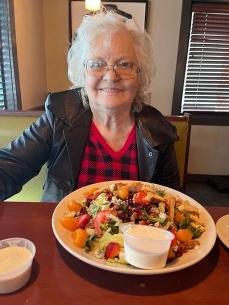 Carolyn Jones Profile Photo