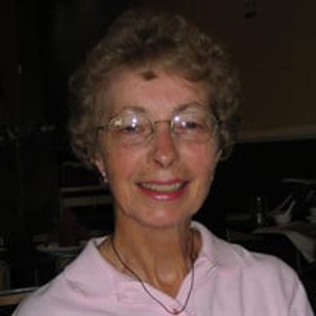 Yvonne Lindberg MacDonald Profile Photo