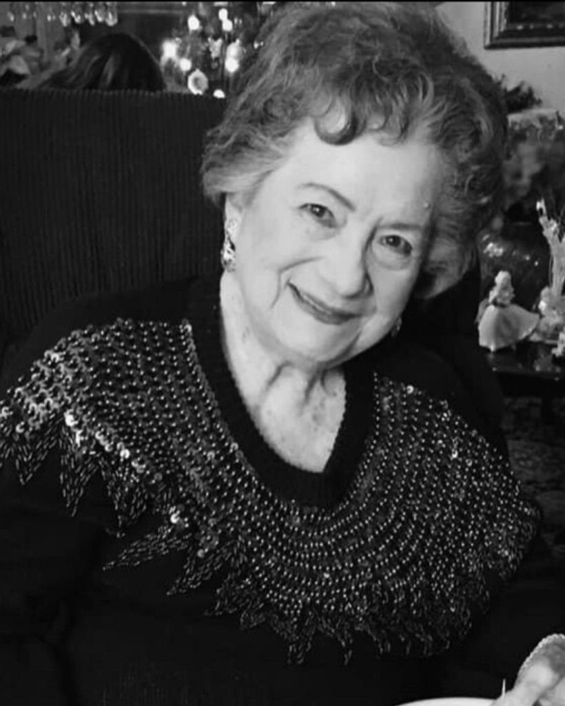 Minerva Lopez Profile Photo