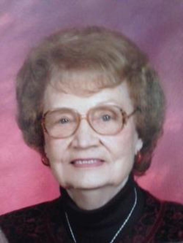 Evelyn Darlene Maier