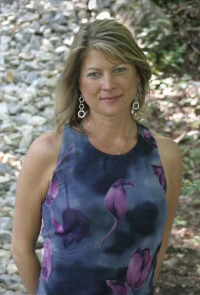 Lynn Perry Profile Photo