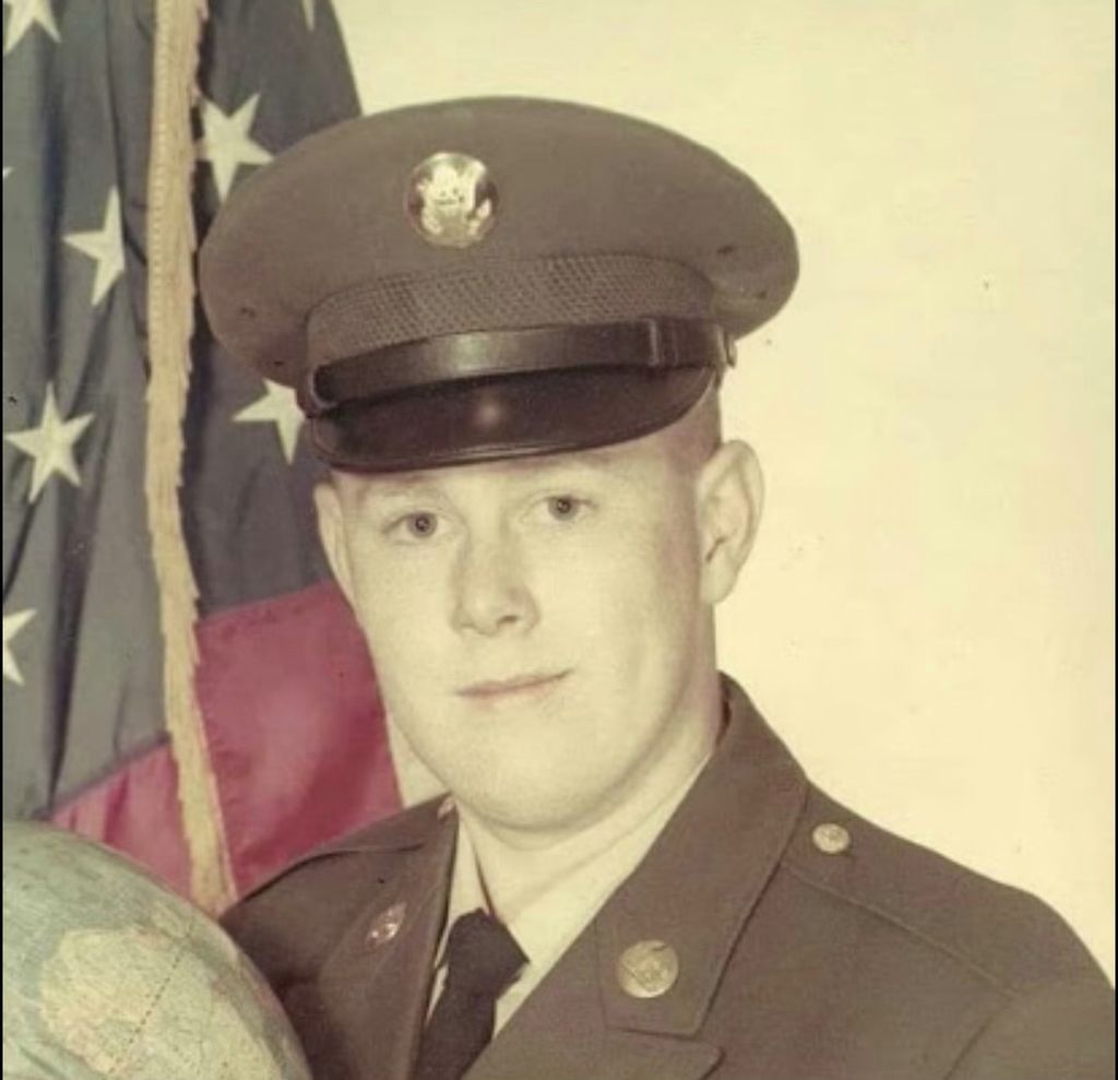 Warren R. Stephens Profile Photo