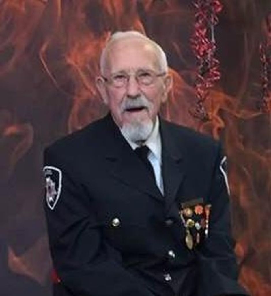 Gordon Maxwell Paul Profile Photo