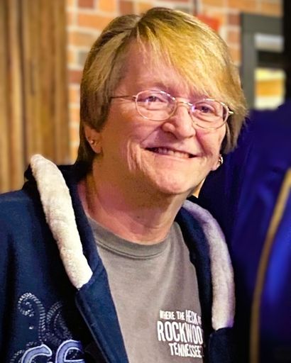 Darlene Trew's obituary image