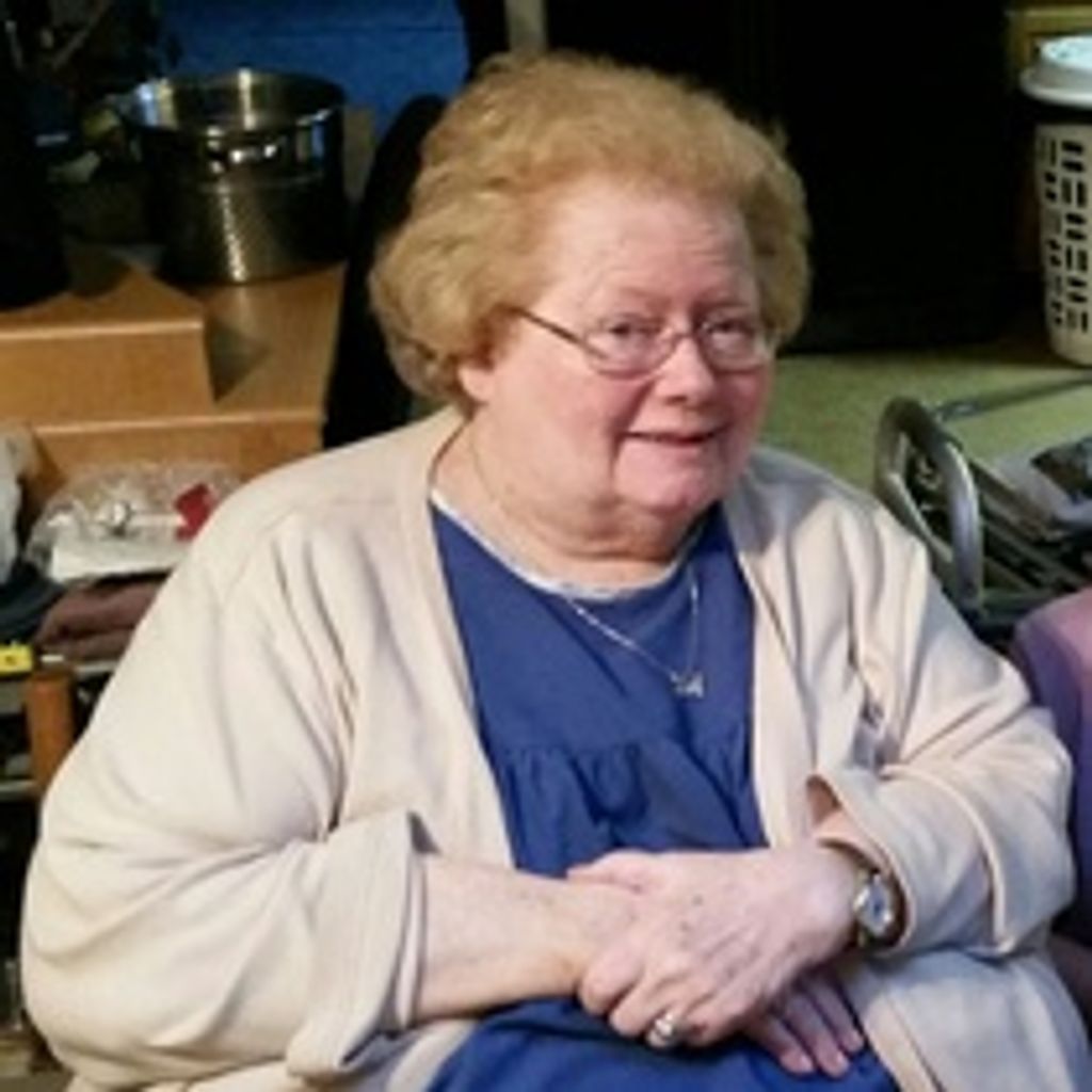 Harriett Ruth (Karlsen)  Davis Profile Photo