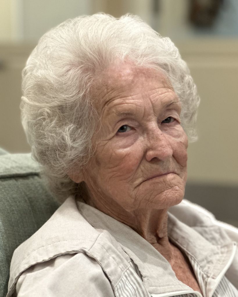 Edythe Tuttle Smit