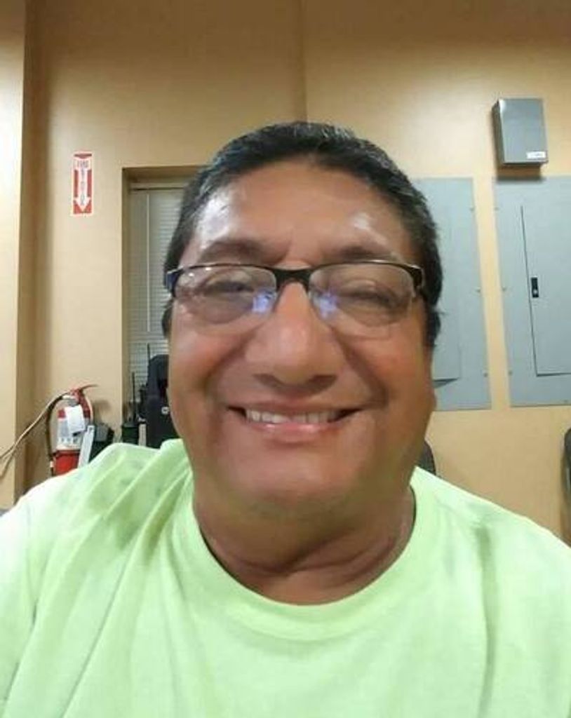 Ronny Mejicanos Profile Photo