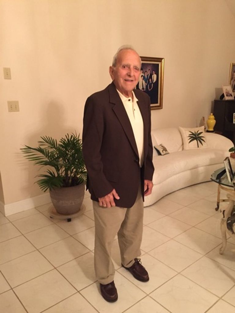 Alfredo M. Farach Profile Photo