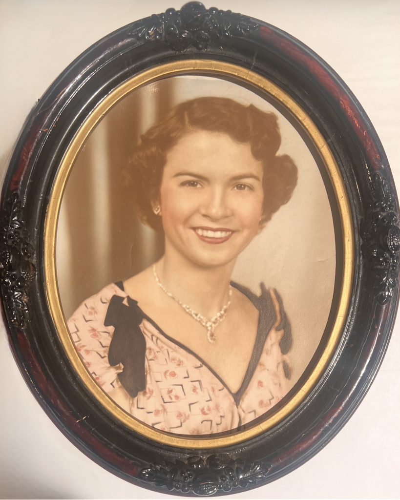 Jewell Lyons