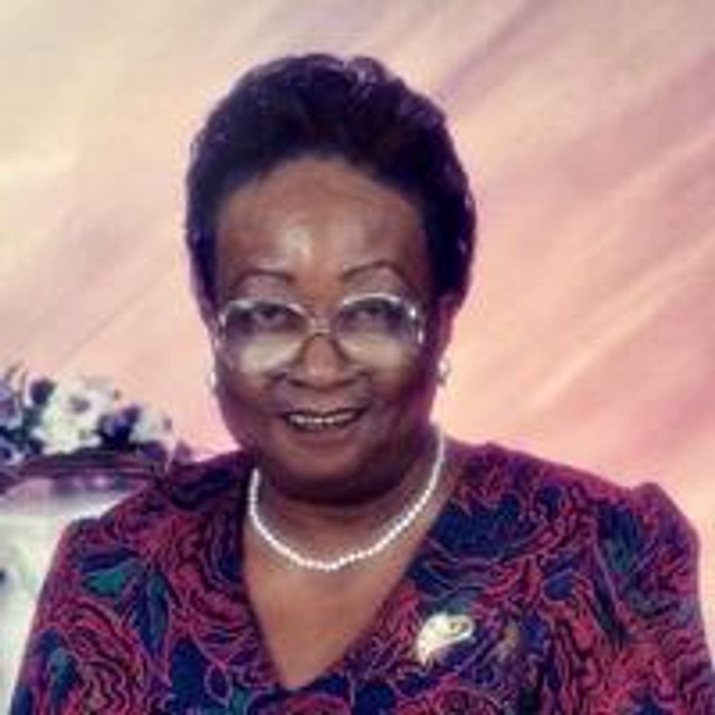 Essie T Shelton