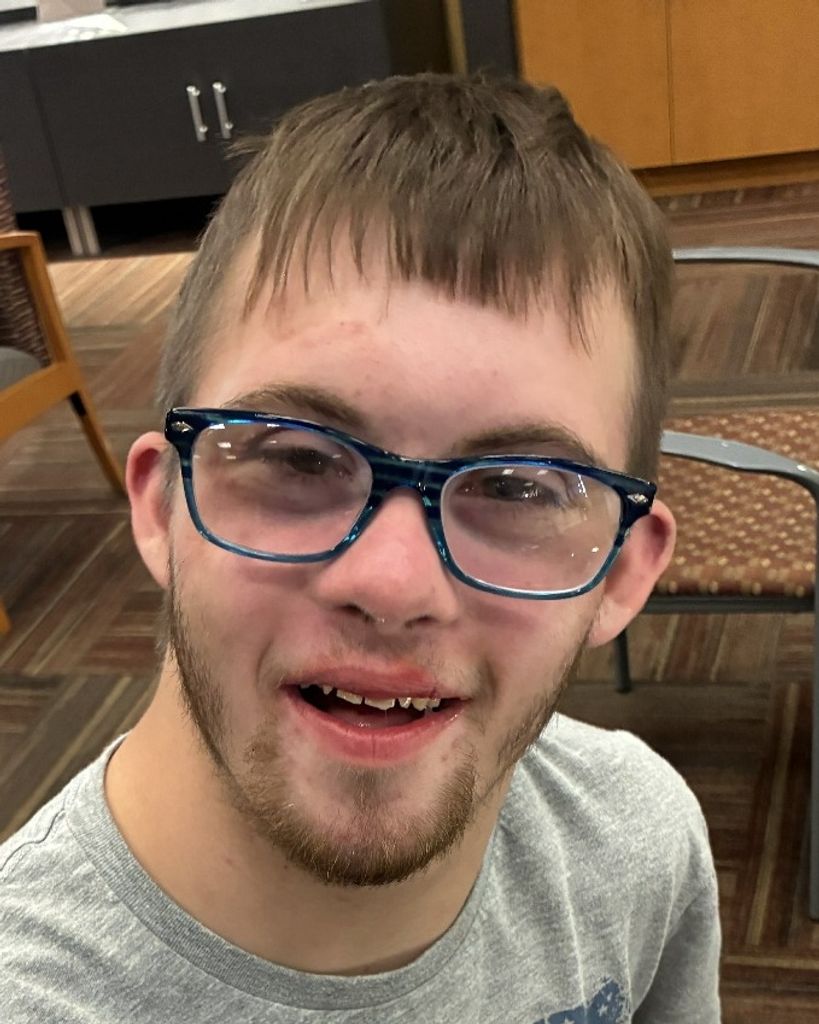 Justin Lee Echerd Profile Photo