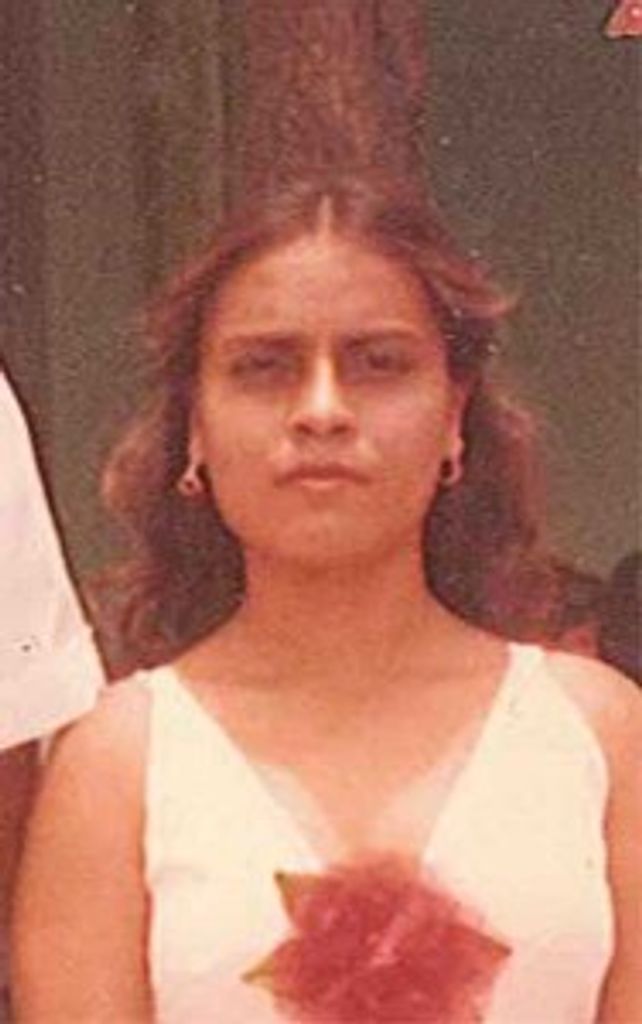 Mrs Rosa Maria Calderon