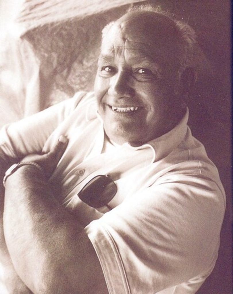 Robert Y. Diaz Profile Photo