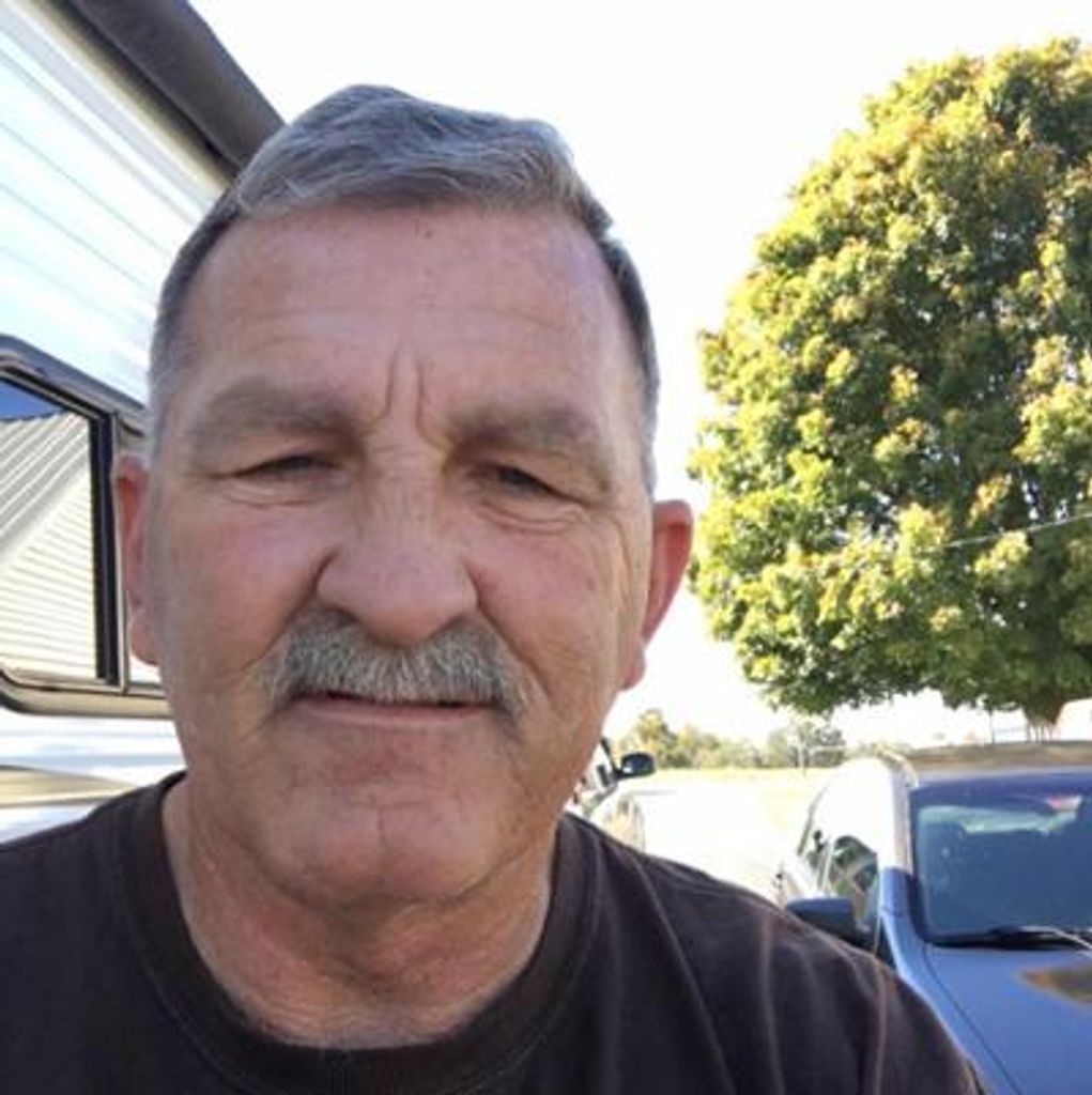 Robert Lloyd Barnwell Profile Photo
