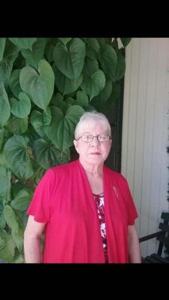 Loretta Dufour Lagrange Profile Photo