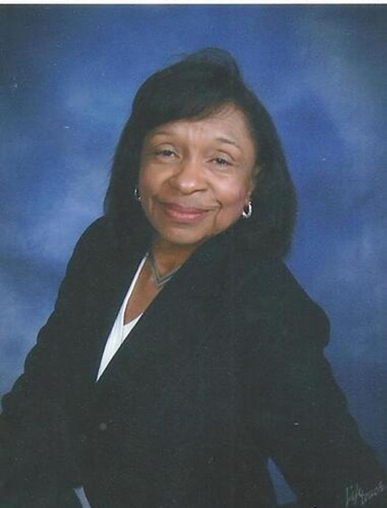 Maxine Harris Profile Photo