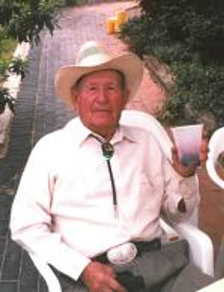 Leo Lucero
