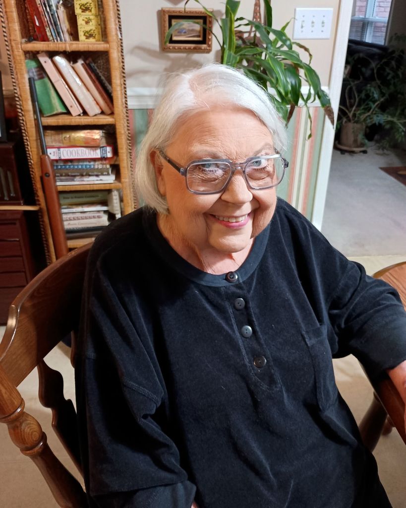 Elizabeth "Beth" Ellyda Heidenreich