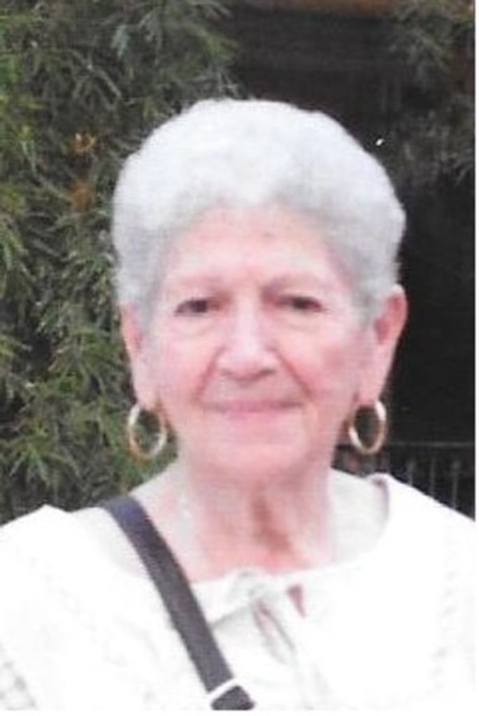 Luz M. Ortiz-Huertas Profile Photo