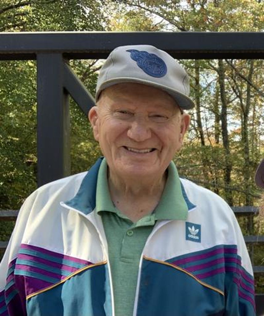 Morris Eugene Tuck Profile Photo