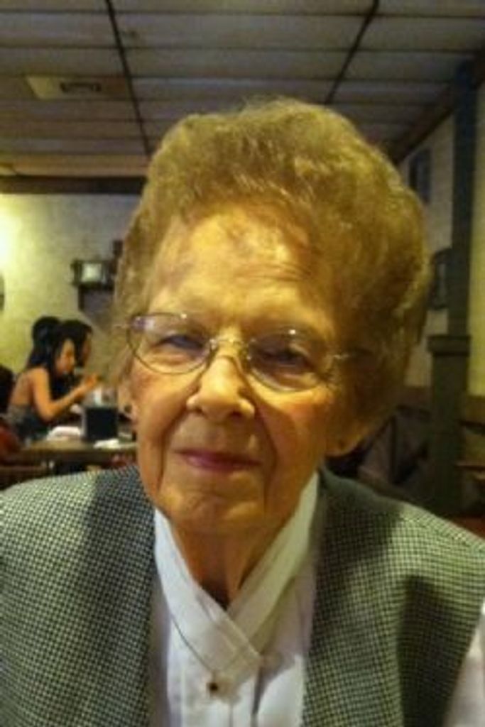 Bennie  Faye Pfeil