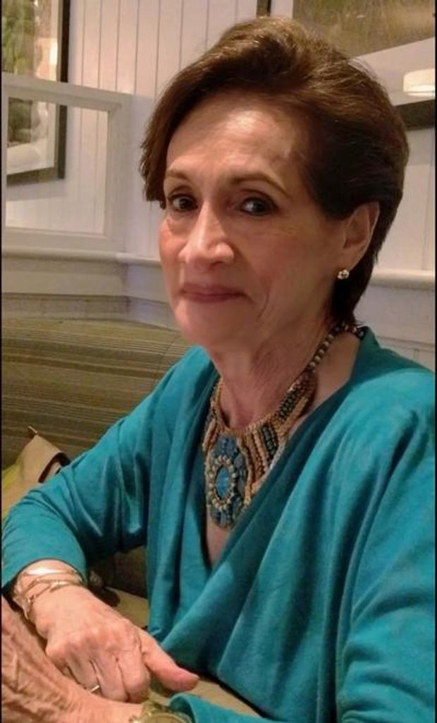 Luz Helena O'Berg Profile Photo