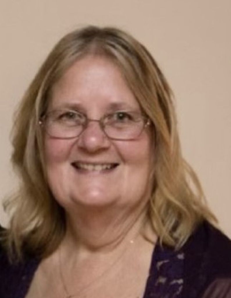 Amy Lou Mackey Profile Photo