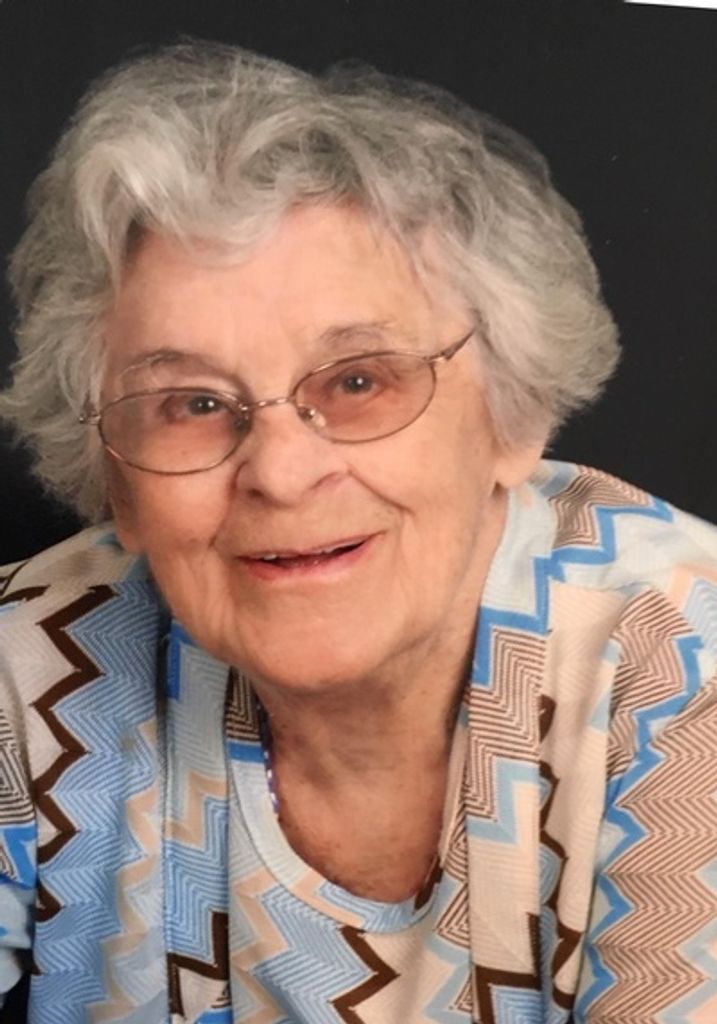 Pauline H Poquadeck Profile Photo