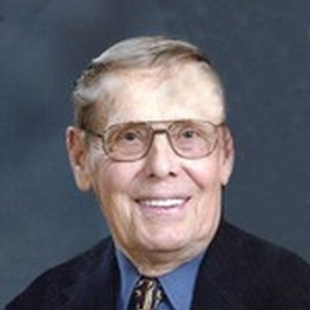 Donald  Luverne Gusaas