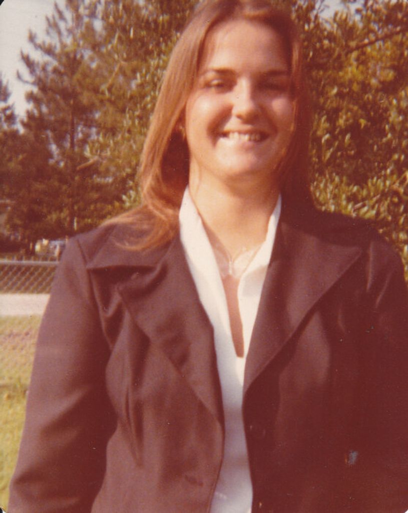 Mrs. Sam Mills