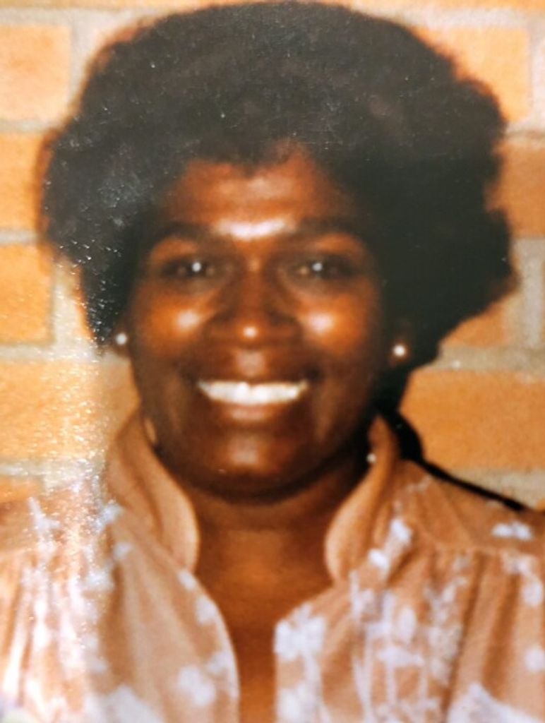 Louise (Turner)  Lawes